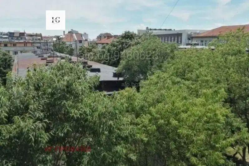 Многостаен апартамент в Бургас, Център