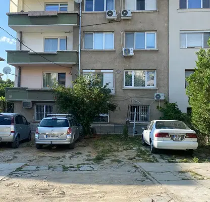 Снимка 2 — Многостаен апартамент в Пловдив, Център