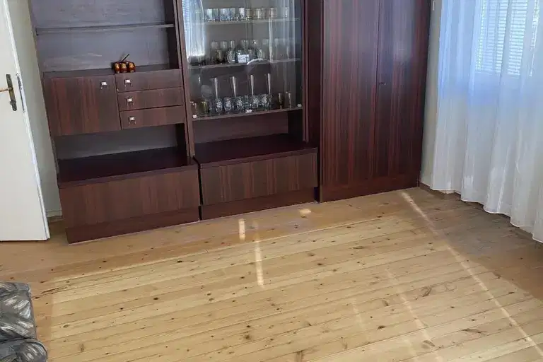 4-bedroom apartment in Plovdiv, Centyr