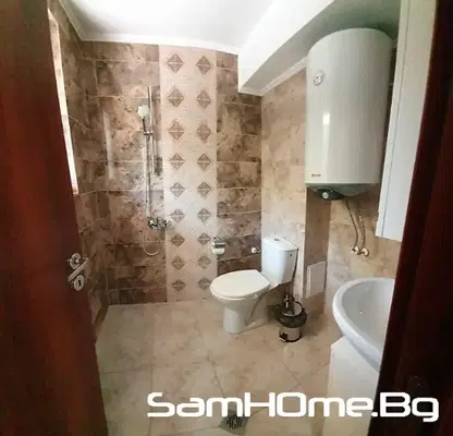 Photo 2 — 4-bedroom apartment in Varna, Centyr