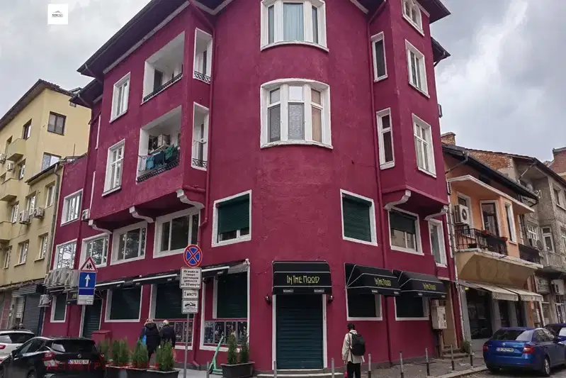 4-bedroom apartment in Sofia, Centyr