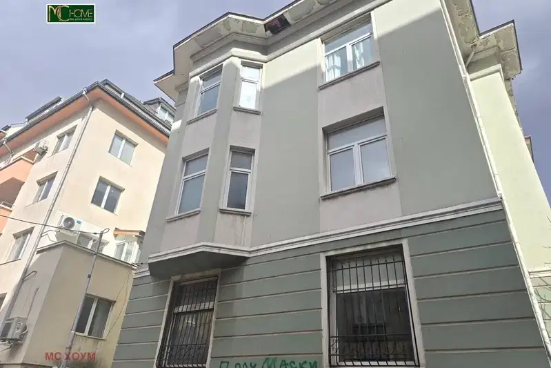 4-bedroom apartment in Sofiya, Centyr