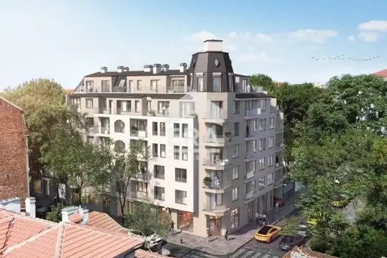 Многостаен апартамент в София, Център