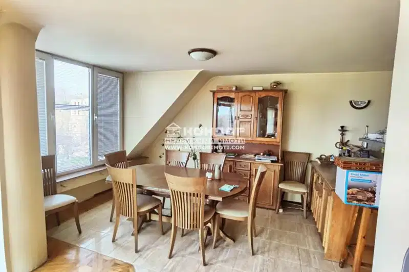4-bedroom apartment in Plovdiv, Centyr