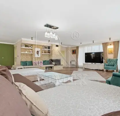 Photo 2 — 4-bedroom apartment in Plovdiv, Centyr