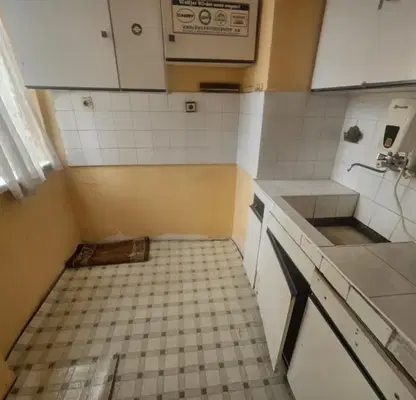Photo 2 — 4-bedroom apartment in Kyrdjali, Centyr