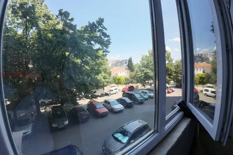 4-bedroom apartment in Stara Zagora, Centyr