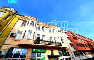 Многостаен апартамент в Бургас, Център