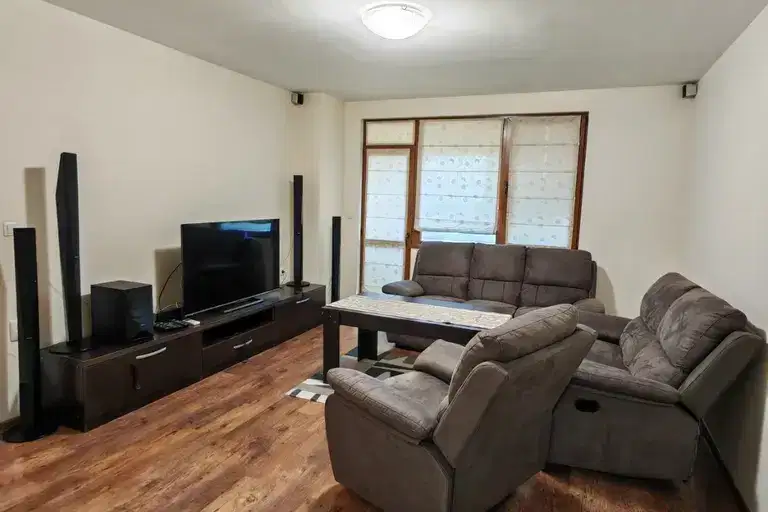 4-bedroom apartment in Stara Zagora, Centyr