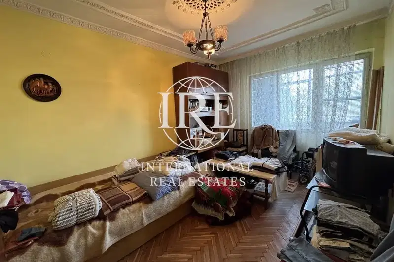 Многостаен апартамент в Добрич, Център