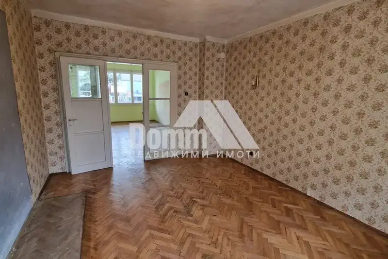 4-bedroom apartment in Burgas, Centyr