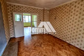 Многостаен апартамент в Бургас, Център