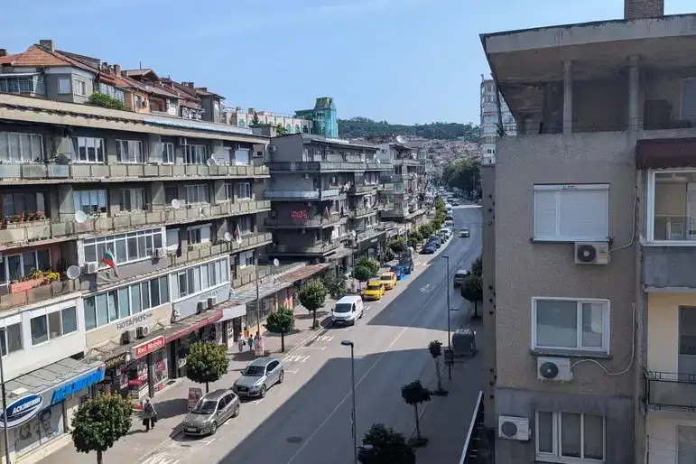 Многостаен апартамент във Велико Търново, Център