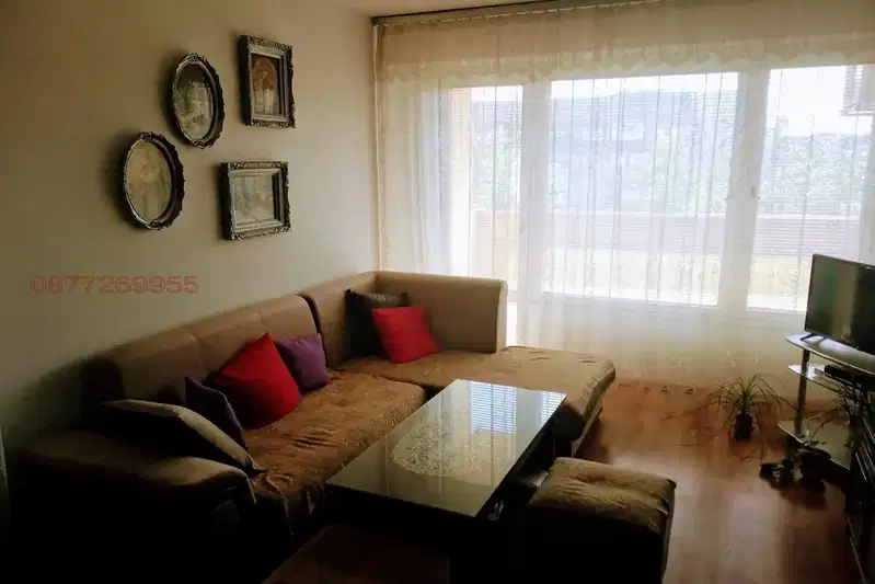 4-bedroom apartment in Ruse, Charodeika - Yug