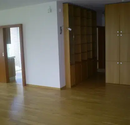 Снимка 3 — Просторен 4-стаен апартамент с три тераси в Дианабад, София