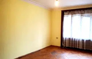 Многостаен апартамент в София, Докторски паметник