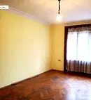 Многостаен апартамент в София, Докторски паметник