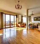 4-стаен апартамент с тераса в Докторски паметник, София