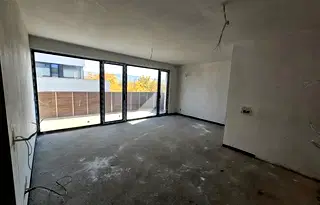 Многостаен апартамент в София, Дружба 2