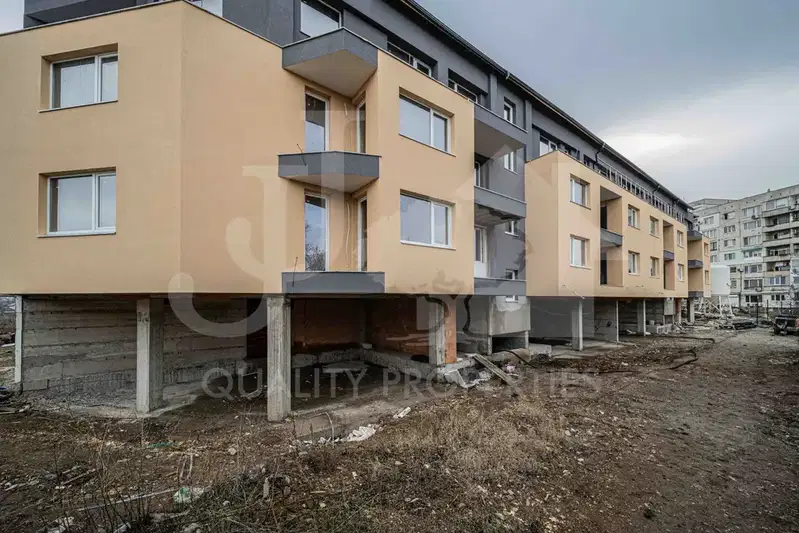 4-bedroom apartment in Sofiya, Експериментален