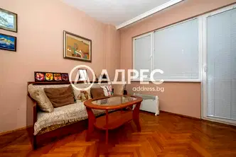 Многостаен апартамент в Пловдив, Христо Смирненски