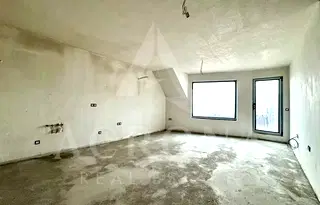 Многостаен апартамент в Пловдив, Христо Смирненски
