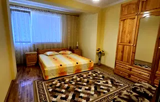 Многостаен апартамент в Русе, Хъшове