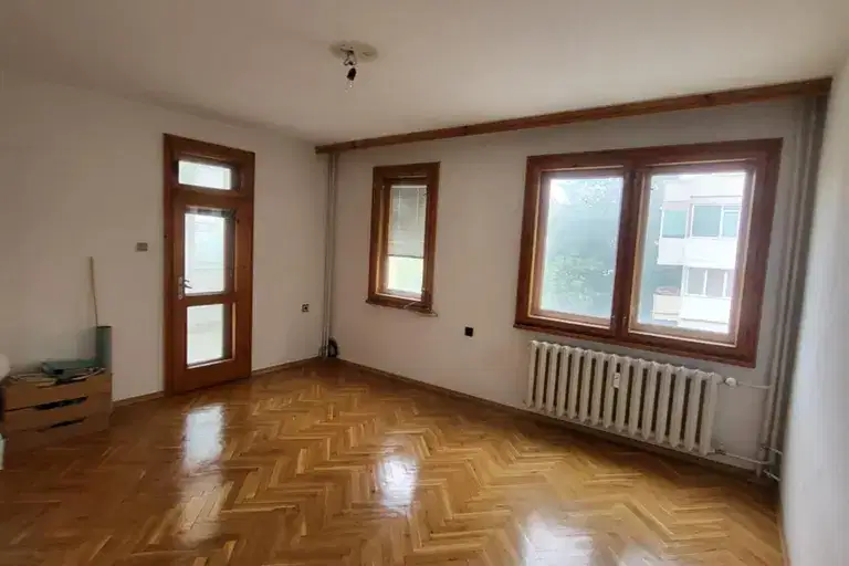 4-bedroom apartment in Pleven, Idealen Centyr