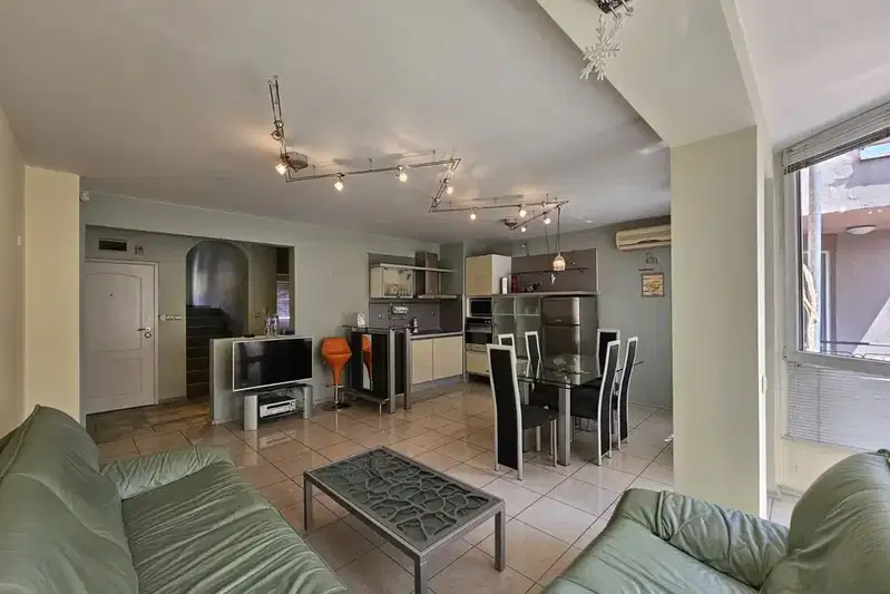 4-bedroom apartment in Pleven, Idealen Centyr