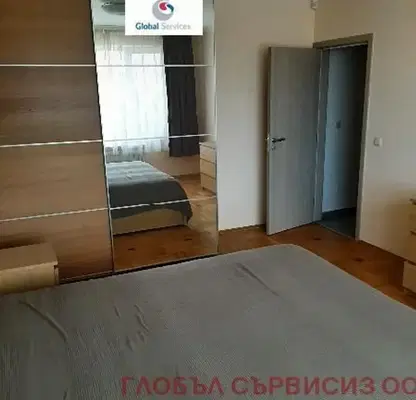 Photo 2 — 4-bedroom apartment in Sofiya, Iztok
