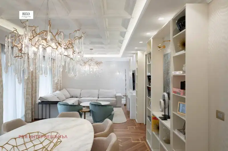 Многостаен апартамент в София, Изток