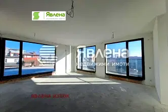 Многостаен апартамент в София, Изток