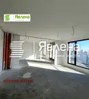 Многостаен апартамент в София, Изток