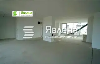 Многостаен апартамент в София, Изток