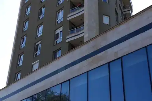Многостаен апартамент в София, Изток