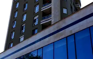 Многостаен апартамент в София, Изток