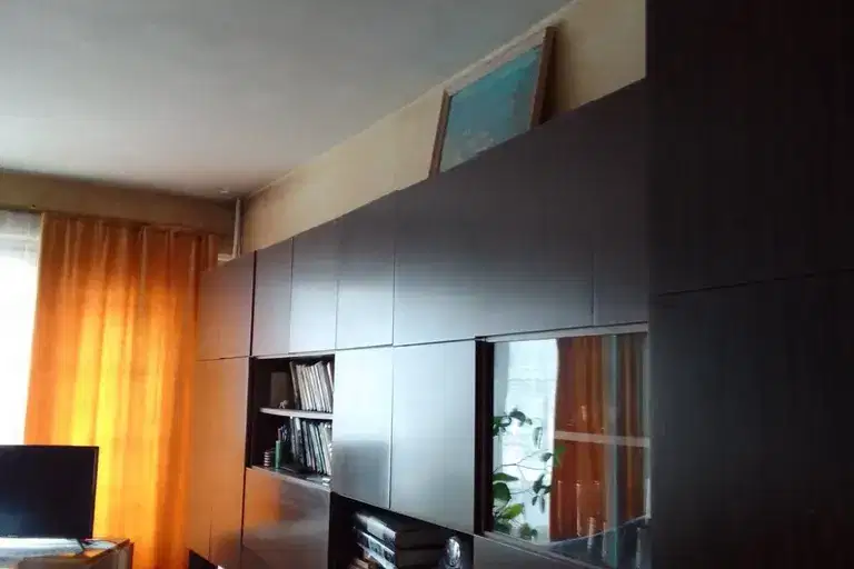 4-bedroom apartment in Pernik, Iztok