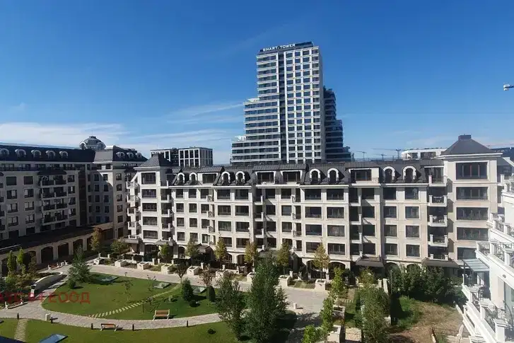 Многостаен апартамент в София, Кръстова вада