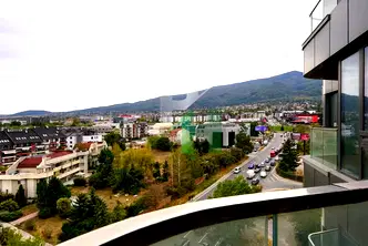 Четиристаен апартамент с две тераси и гледка към Витоша в Кръстова вада