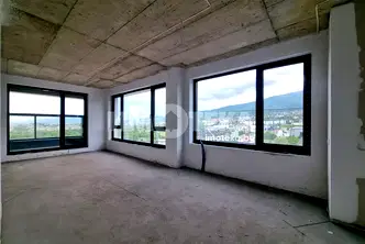 Многостаен апартамент в София, Кръстова вада