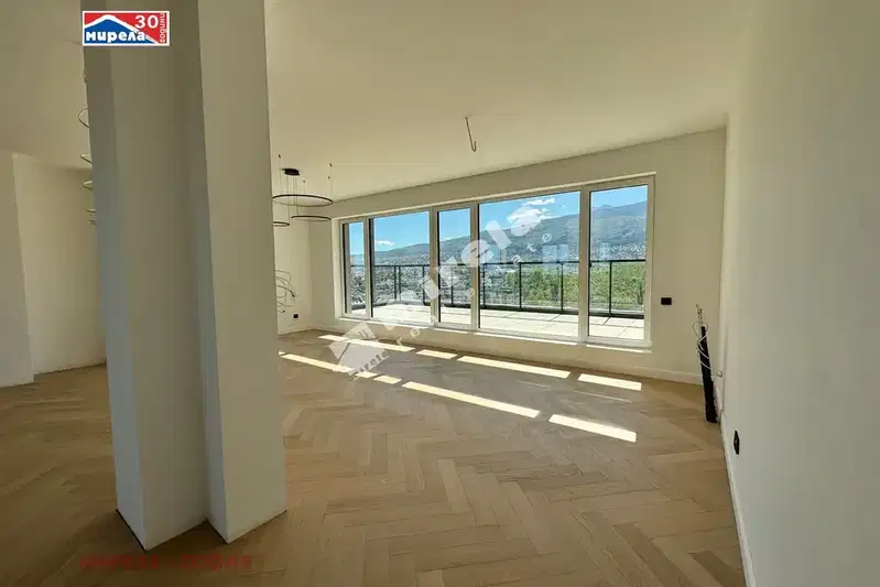 4-bedroom apartment in Sofiya, Krystova Vada