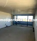 Просторен 3-стаен апартамент с асансьор в Кършияка, Пловдив