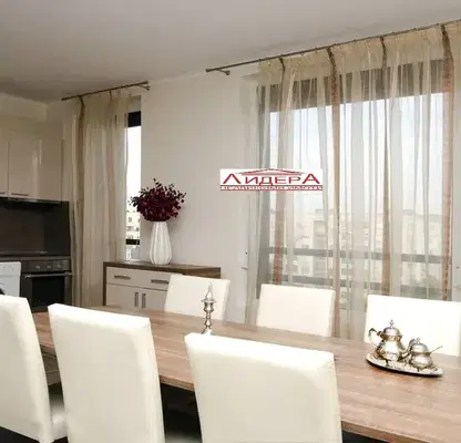 Снимка 3 — Многостаен апартамент в Пловдив, Кършияка