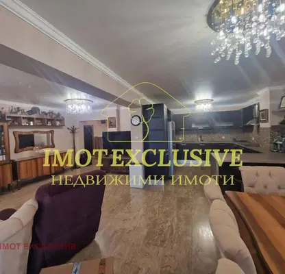 Снимка 4 — Просторен 4-стаен апартамент с две тераси в Кършияка, Пловдив