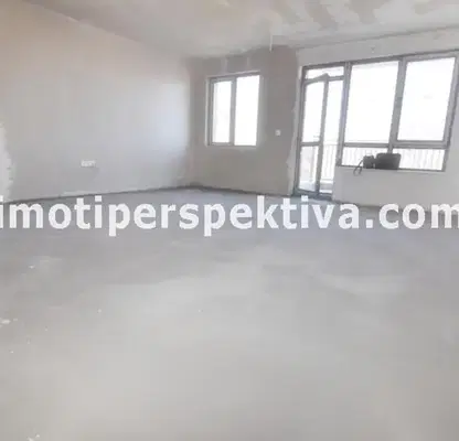 Снимка 3 — Многостаен апартамент в Пловдив, Кючук Париж