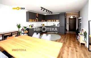 Многостаен апартамент в София, Лагера
