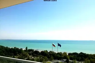 Многостаен апартамент в Бургас, Лазур