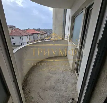 Снимка 3 — Многостаен апартамент във Варна, Левски 1