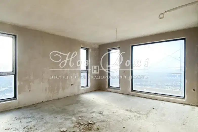 4-bedroom apartment in Varna, Levski 1