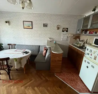 Снимка 4 — Многостаен апартамент във Варна, Левски 1
